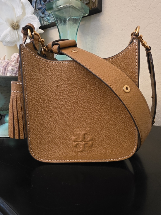 Tory Burch Handbags - Tory Burch Thea Small Leather Saddle Bag in Caramel